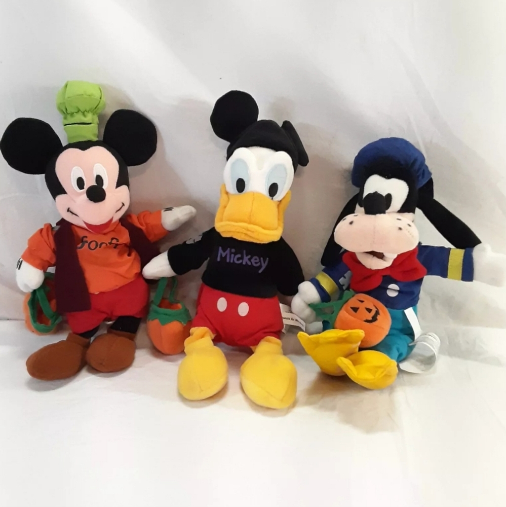 BNIP RareVintage Disney Store Exclusive Halloween Goofy, Mickey & Donald Costume